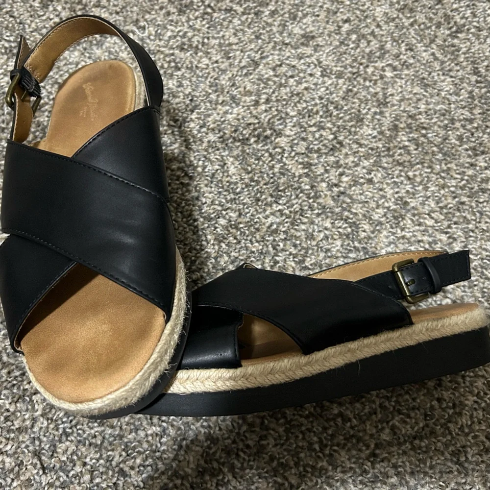 Women's Black Frances Heel Sandals - Picture 13 of 14
